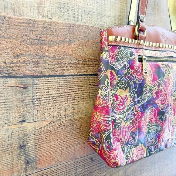 NWOT Patricia Nash Metallic Tooled Lace Poppy Top Zip Tote W Tassel - Picture 5 of 16